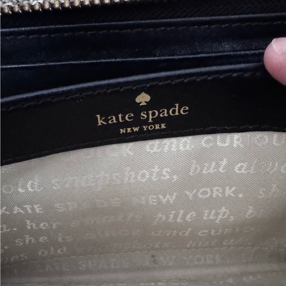 Kate Spade black and white zip around wallet - Picture 3 of 10